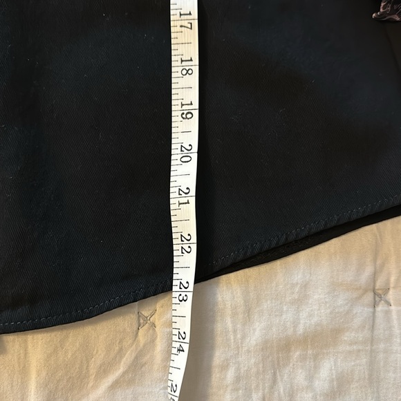 💕2 for $15 - Black and leopard print shirt jacket - Picture 6 of 7